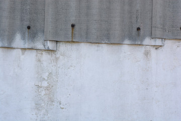 concrete wall in slate and whitewash