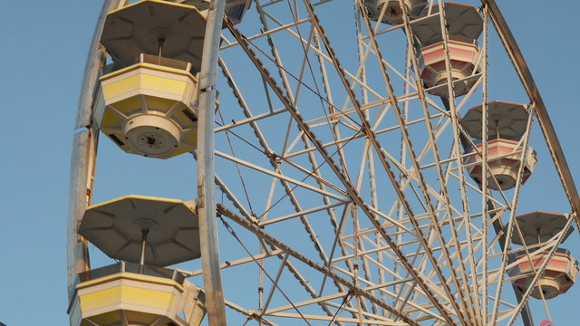 4K Ferris Wheel Spinning Closeup 4