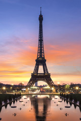 Naklejka premium Wieża Eiffla Paryż
