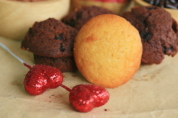 chocolate muffins red heart