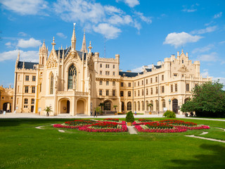 Fototapeta premium Lednice Chateau on summer day