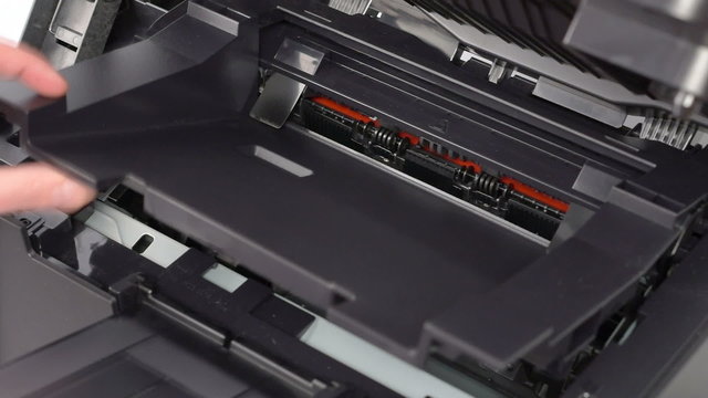 Toner cartridge replacement in laser printer