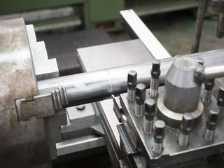 turning part by manual lathe machine