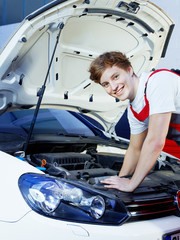 Apprentice for car mechanic