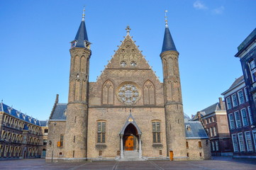 Obraz premium The Binnenhof building in den Haag, Netherlands