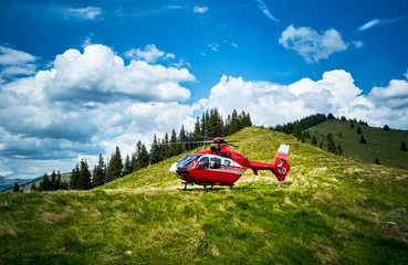 Poster Helikopterstart in de bergen © bdavid32