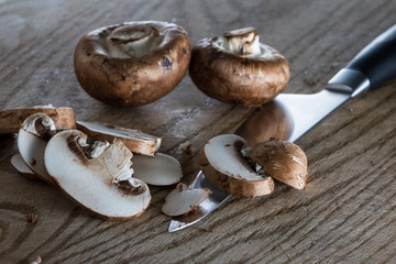 Organic raw mushrooms
