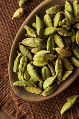 Raw Organic Cardamom Pods