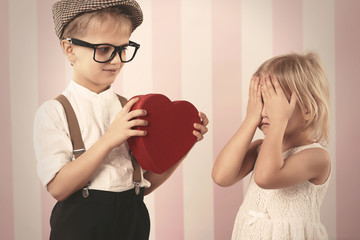 The moment of expectation for a gift