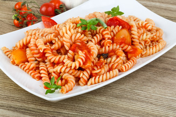 Pasta with tomato