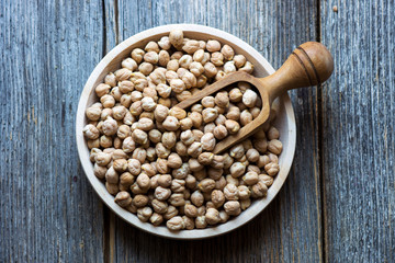 Grains of raw chickpeas