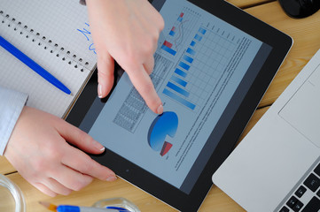 Business woman  brainstorming data target financial concept.