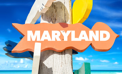 Maryland welcome sign with beach
