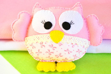 Felt owl - how to make an owl handmade toy