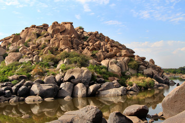 Steinhügel in Hampi