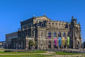 Obraz premium Semperoper in Dresden, Saxony, Germany