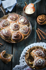 Fototapeta premium Fresh Sweet Homemade Cinnamon Rolls
