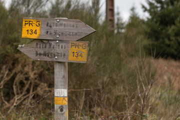 Road sign on the Camino Primitivo near Castroverde, a World Heritage