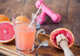 weight loss concept - Glass of fresh organic grapefruit juice