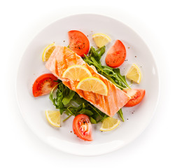 Grilled salmon and vegetables