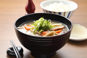 豚汁とご飯