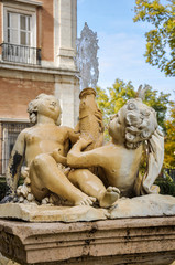 Escultura, fuente, Aranjuez, Madrid, España