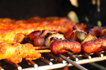 Grillen mit Holzkohlegrill