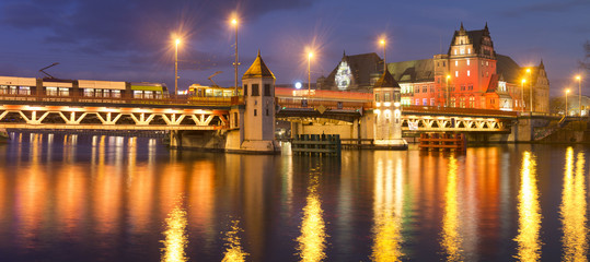 panorama nocnego Szczecina © Mike Mareen