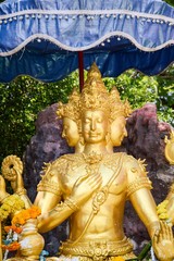 Fototapeta premium beautiful gold brahma Statue in wat Saman Rattanaram