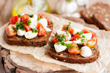 toast with tomato and mozzarella
