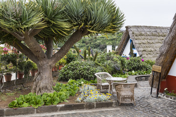 Obraz premium Traditional rural house in Santana Madeira, Portugal.