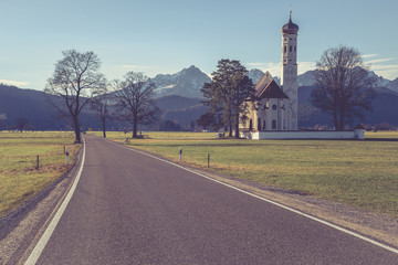 Obraz premium Chiesa in montagna, vintage