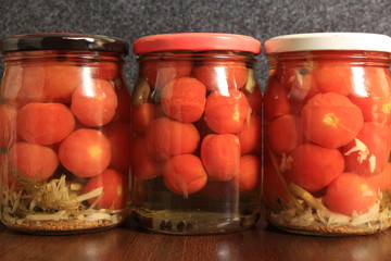 Красные помидоры