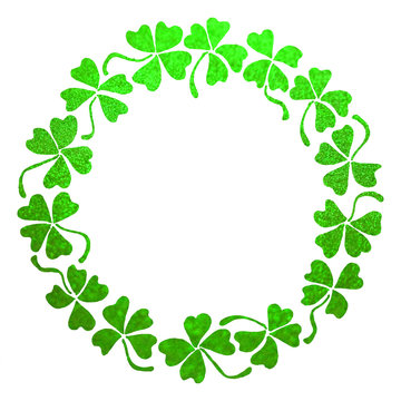 Doodle green clover shamrock circle wreath line art isolated
