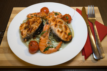 Tagliatelle with Salmon and Shrimp