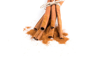 cinnamon sticks with powder