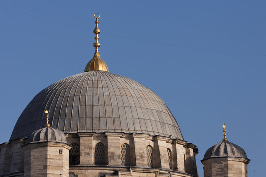 Typical dome architecture of mosques around the world  