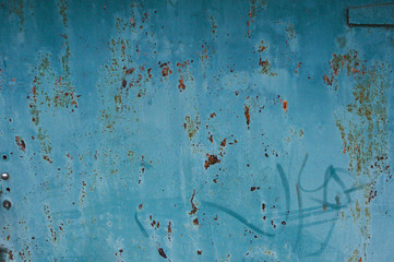 Старая краска на металле