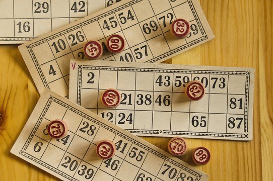 Vintage lotto: kegs and cards