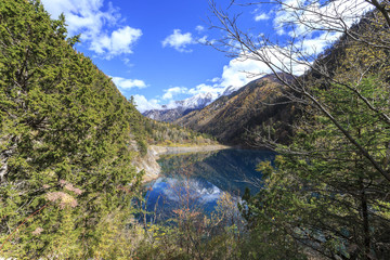 Fototapeta na wymiar Jiuzhaigou Valley national park