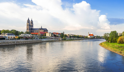 Obraz premium Magdeburg - DOM - Elbpanorama