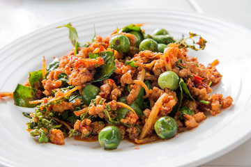 Spicy fried crocodile meat,Spicy,Crocodile meat.