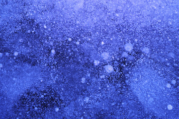 Синий лед кристально ледяной поверхности. Макро крупным планом кристаллов льда.
