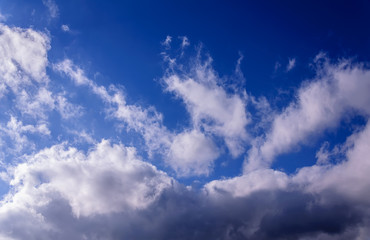 Obraz premium Blue sky background with white clouds