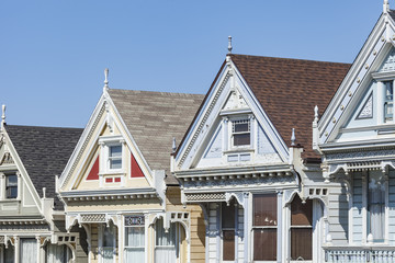 SAN FRANCISCO, USA - APRIL 07: Alamos Square - The Painted Ladie