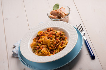 tagliatelle with tuna ragout and green peas