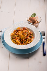 tagliatelle with tuna ragout and green peas