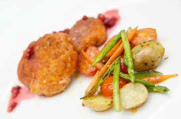 Creative nuggets with stir fried vegetables