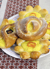 cheesecake with dried apricots, prunes and turmeric