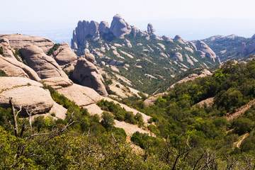 Fototapeta na wymiar mountain landscape in Montserrat